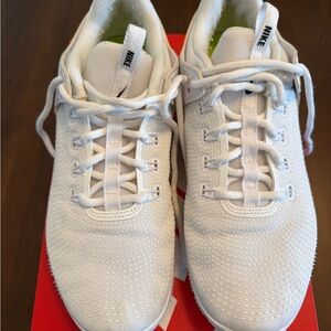Nike Zoom Hyperace 2 White and Black Sneakers